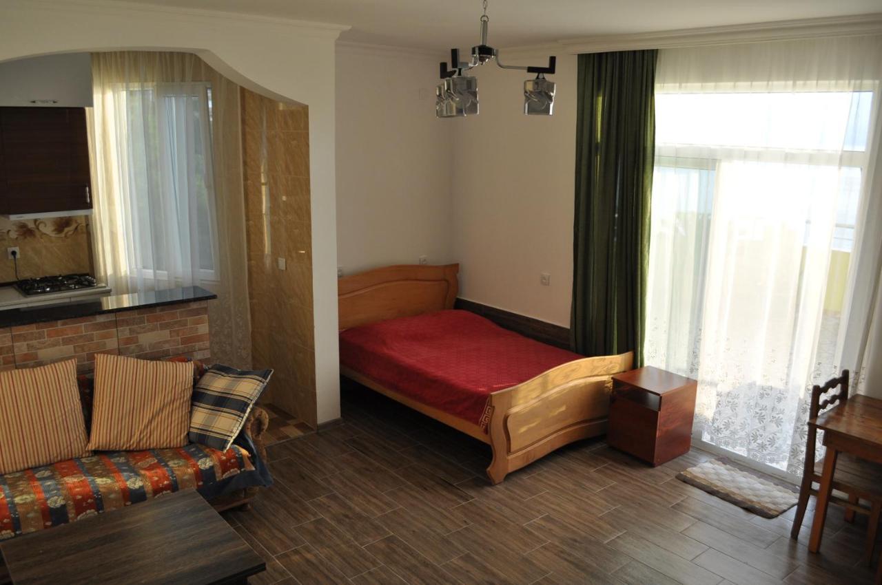 Akhmed Guest House Kvariati Exterior foto